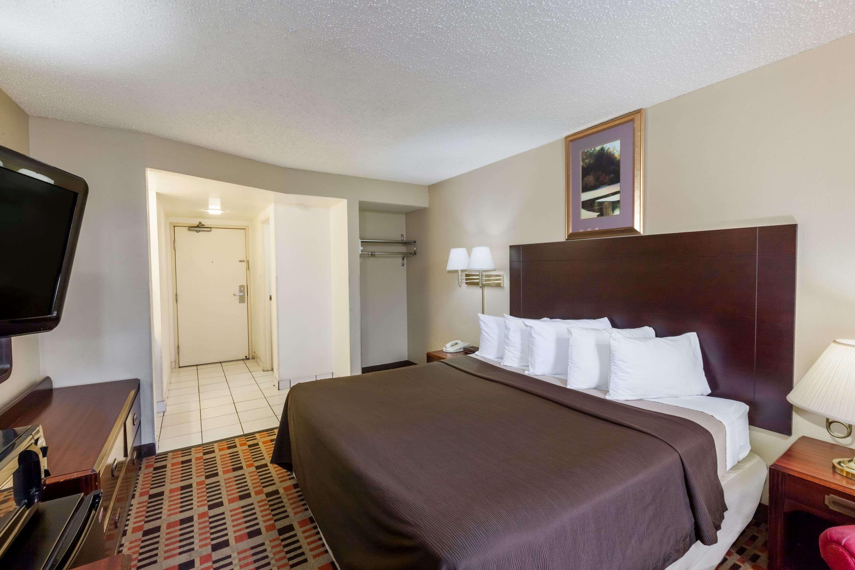 Days Inn By Wyndham Amarillo East Екстер'єр фото