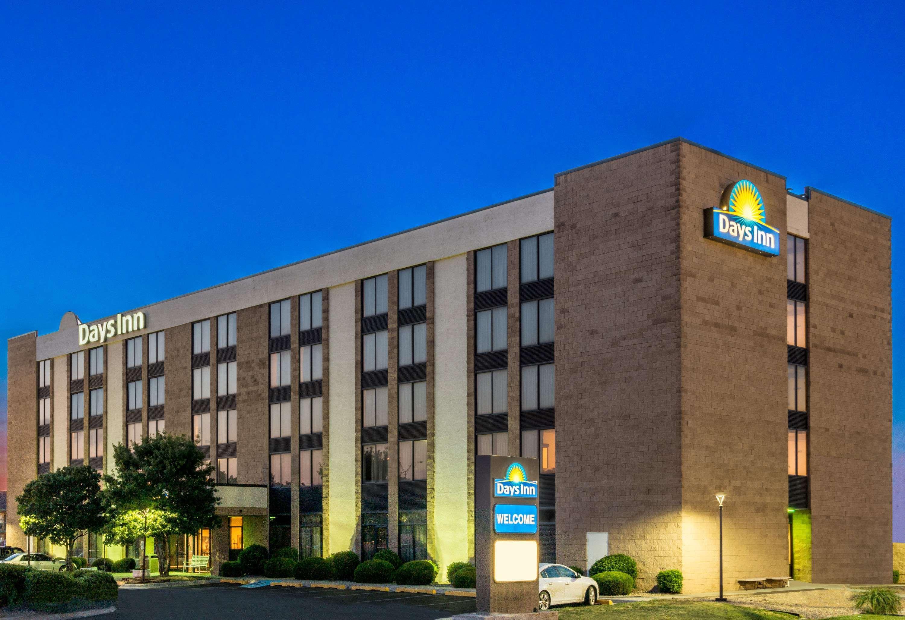 Days Inn By Wyndham Amarillo East Екстер'єр фото