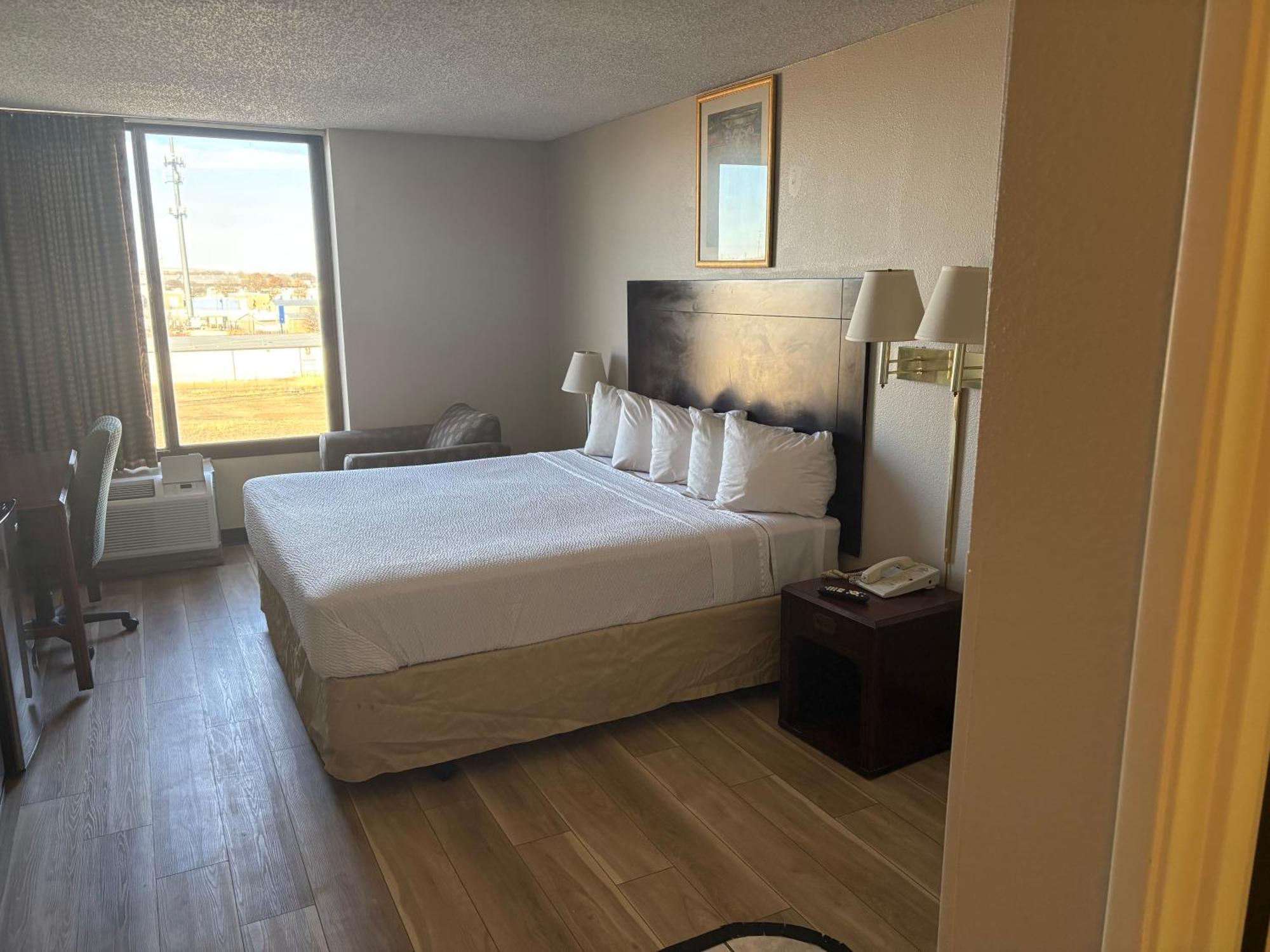 Days Inn By Wyndham Amarillo East Екстер'єр фото