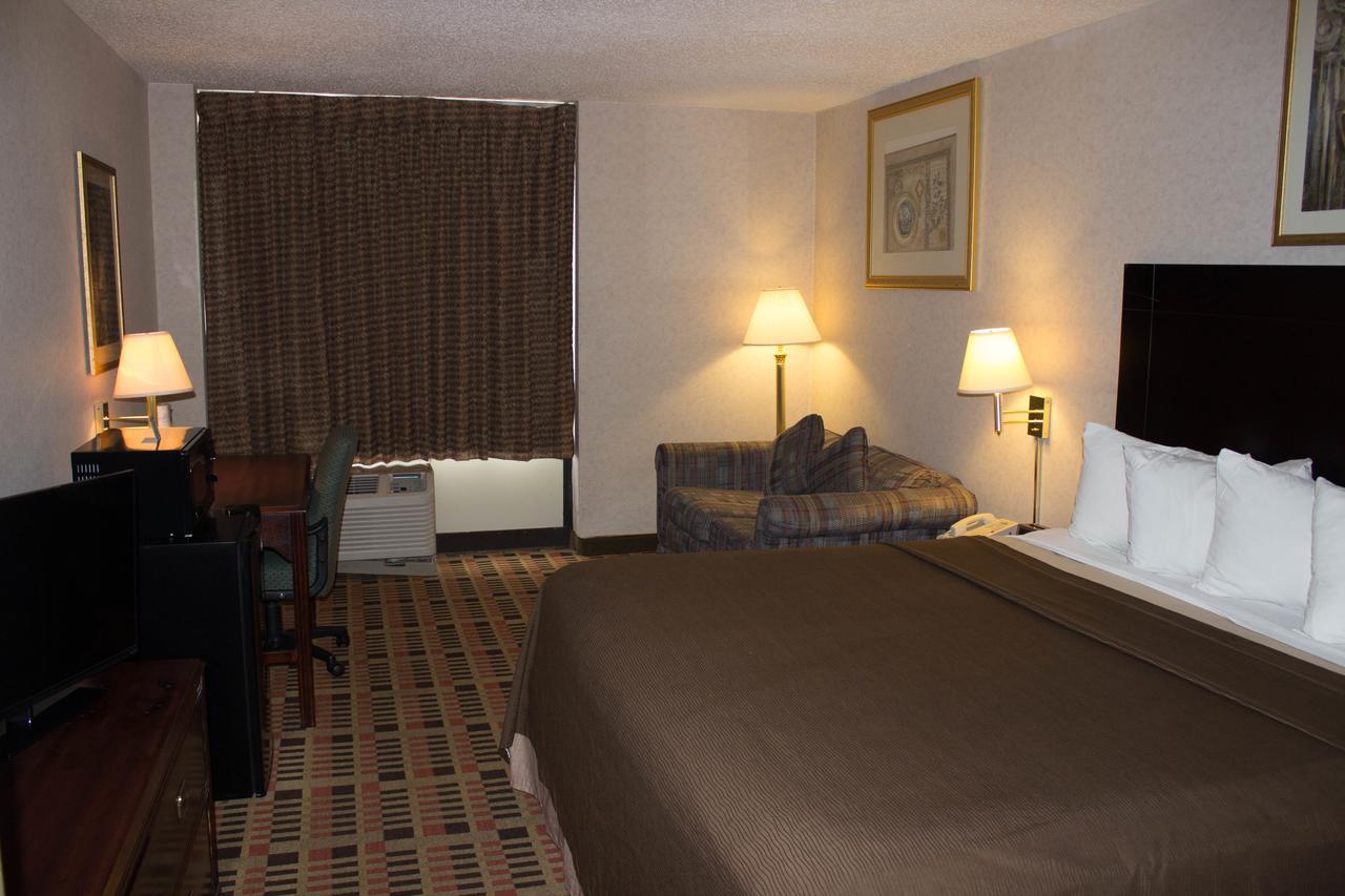 Days Inn By Wyndham Amarillo East Екстер'єр фото